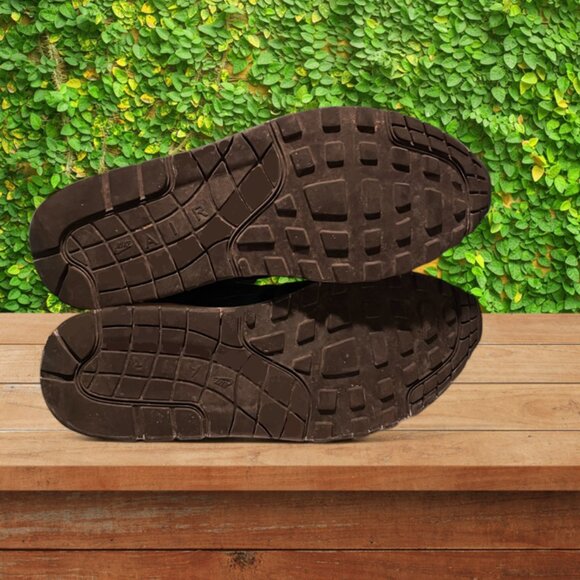 Nike Air Max 1 Bronze Trophy Limited Edition Sneakers - Picture 8 of 10